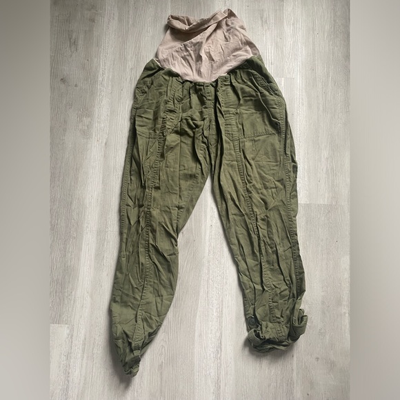 Maternity pants cargo style - Picture 1 of 2